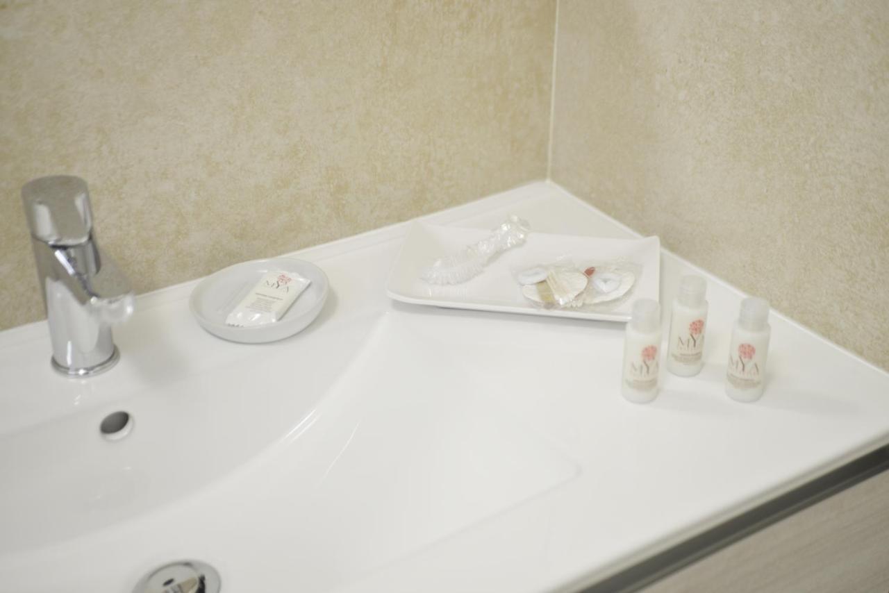 La Casa Di Eva Bed & Breakfast Brindisi Eksteriør bilde